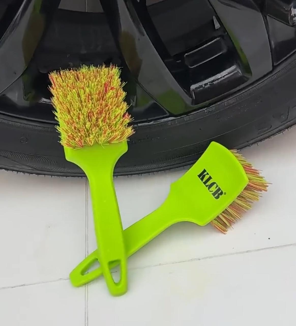 KLCB KA-G035 Ergonomic Tire & Wheel Arch Scrub Brush